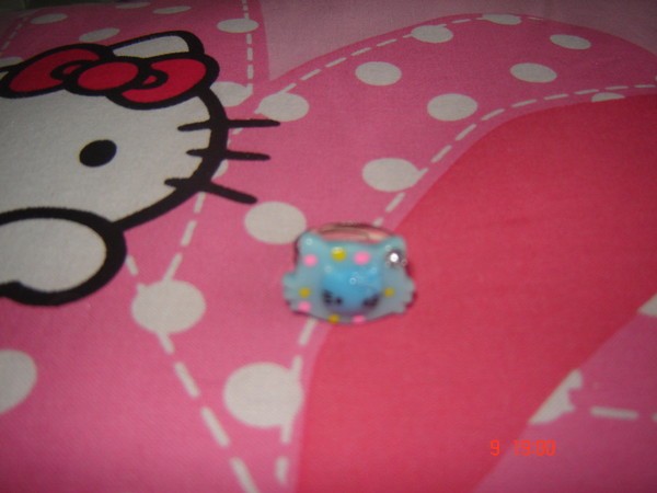 Bague hello kitty rouge